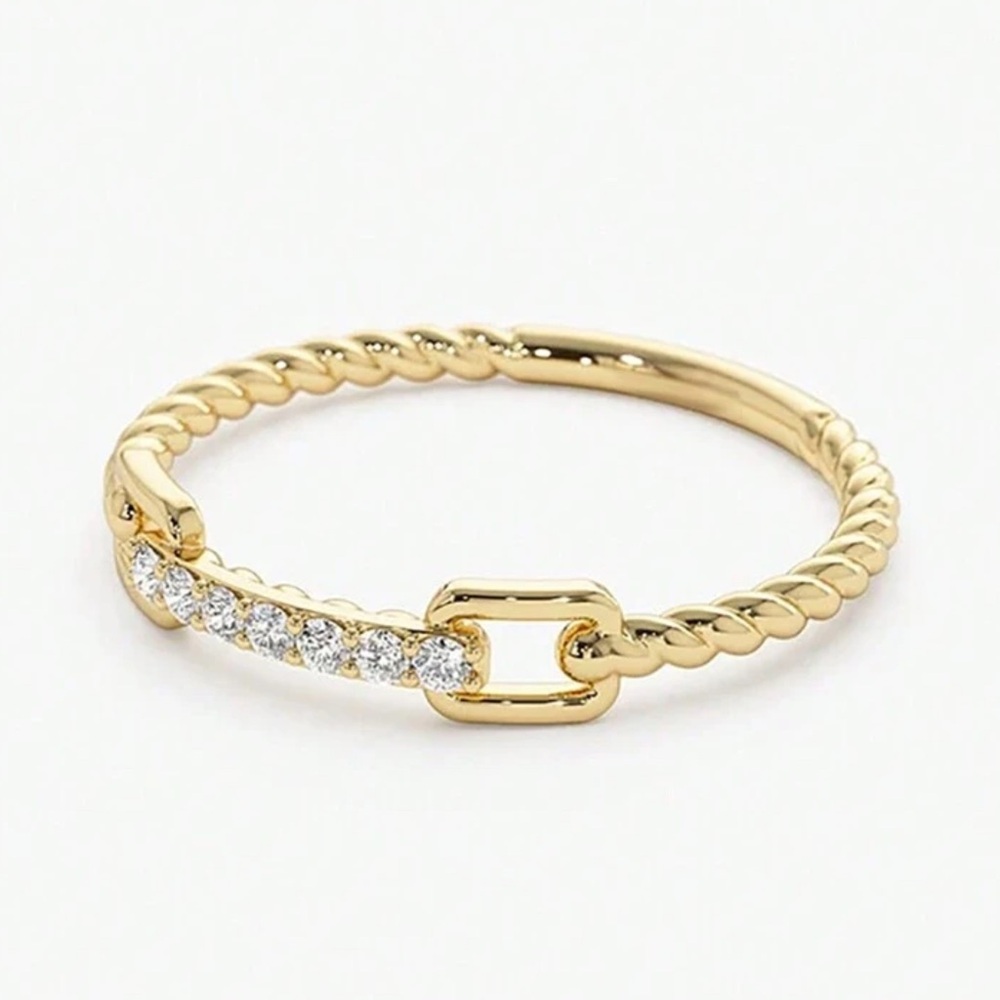 Simple Gold Ring ✨🌹 - Picture 3 of 5